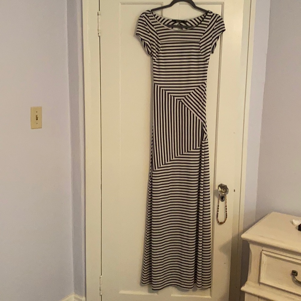 NWT ARK & CO MAXI DRESS